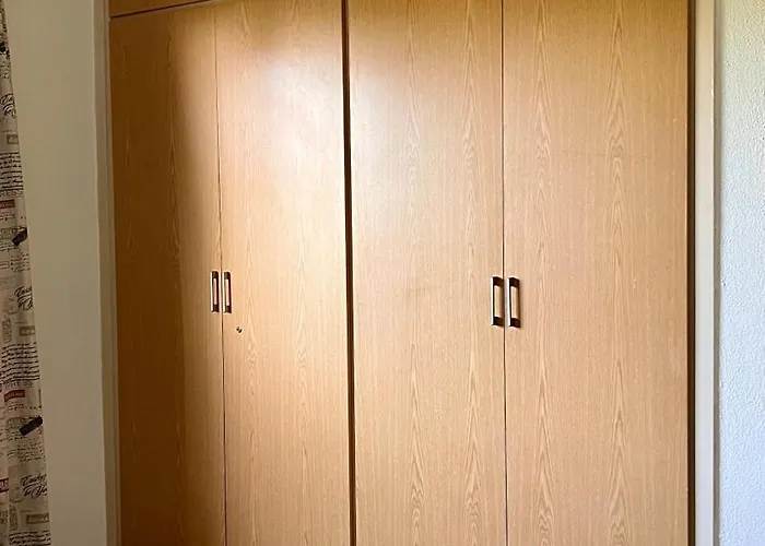 Forty Columns Flat Apartment *