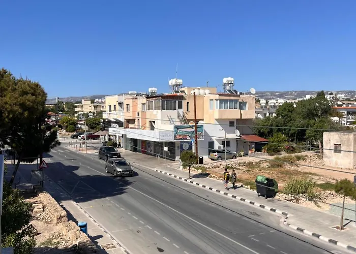 Forty Columns Flat Apartamento Pafos
